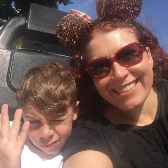 Meet your Posher, Constance - Picture 1 of 1